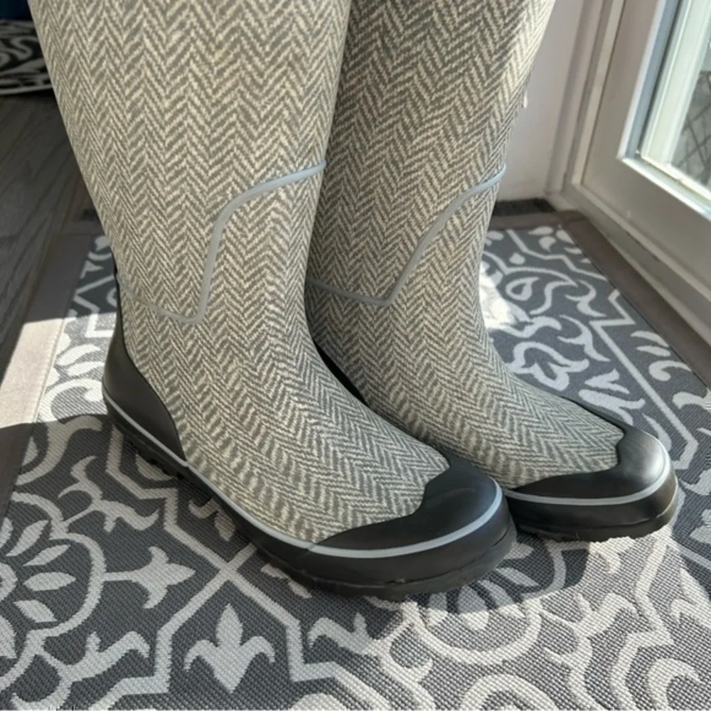 ✨ arctic shield brown herringbone for winter rain ☔️ rubber wellies boots 👢 6